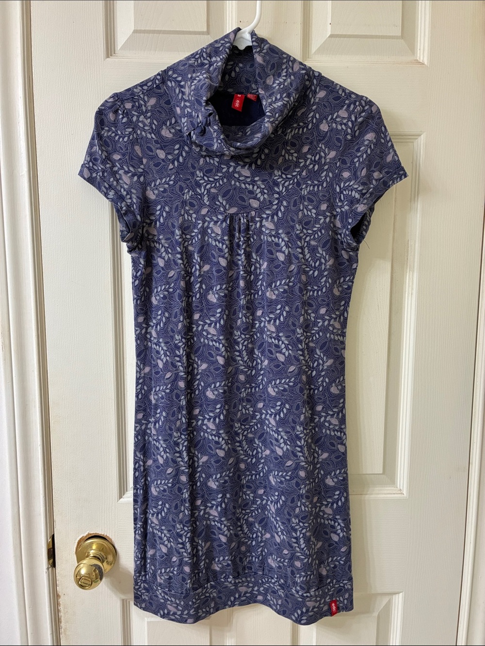 🌷3 for $25🌷Edc, US M, Purple Paisley Print Cowl Neck Cap Sleeve Dress